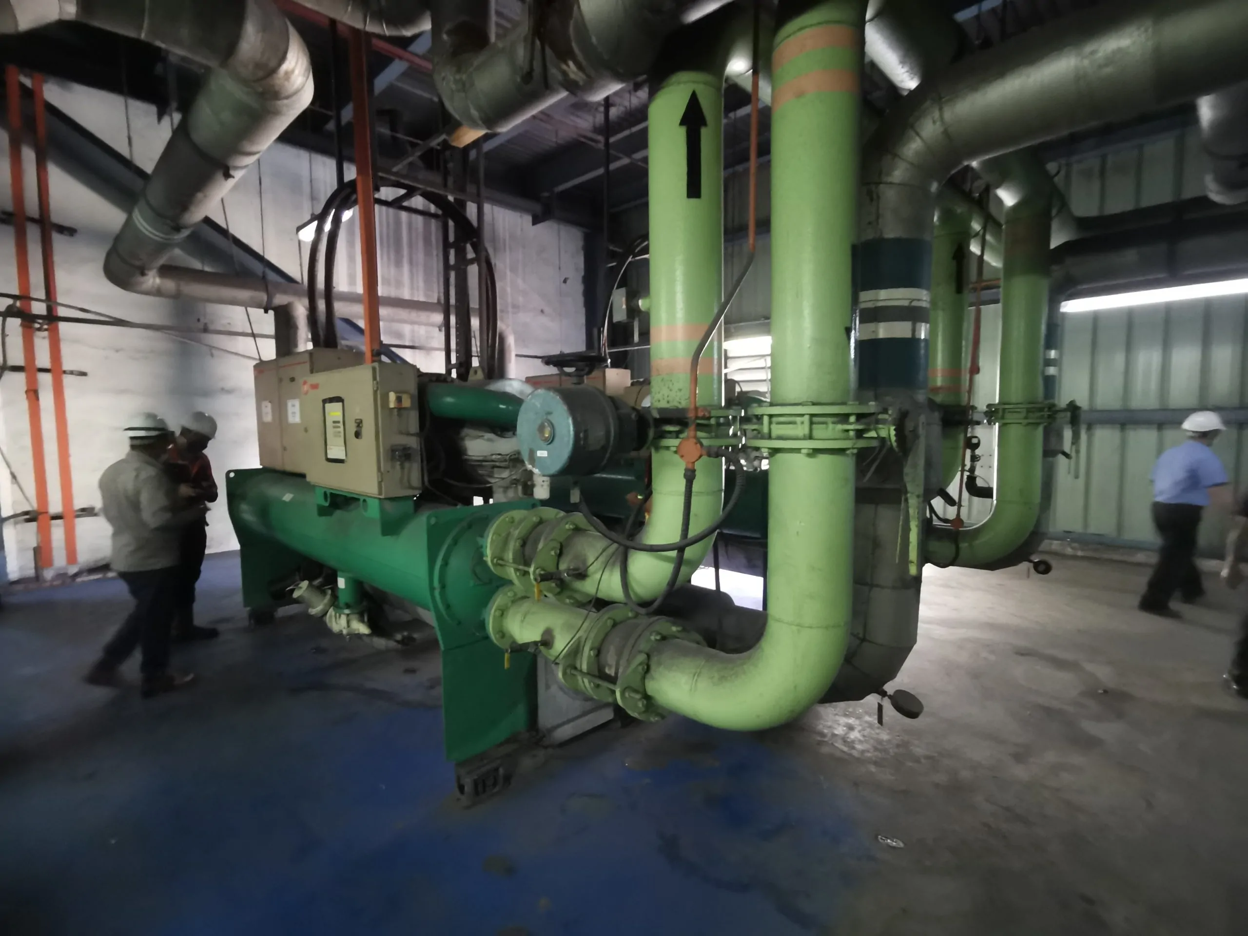 Read more about the article Understanding the Different Types of Chillers: A Comprehensive Guide